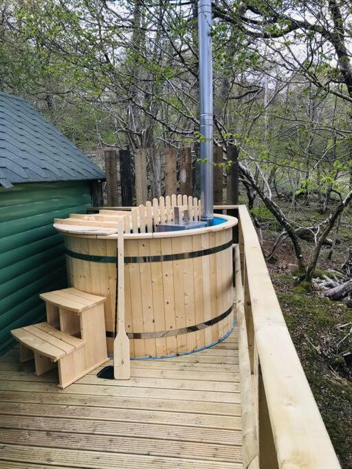 Woodland With Hot Tub & Log Burner Barmouth