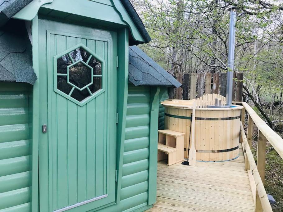 Woodland With Hot Tub & Log Burner Apartment